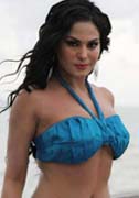 Actress Veena Malik Images