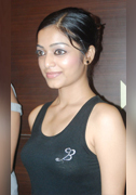 Janani Iyer Actress Images